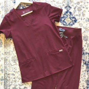 Figs Burgundy Set
